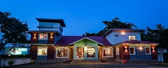 Premium stay at resorts in Kanha with spacious rooms and nature views